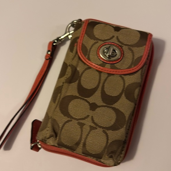 Coach wristlet wallet- peach - Picture 1 of 3